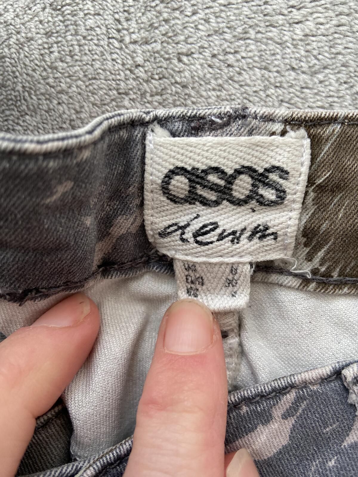 ASOS Camo Print Slim-Fit Trousers Size 6 Grey Green Dusty Pink Jeans