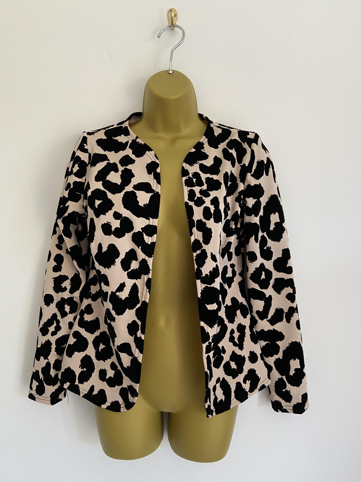 Women’s Cream & Black Leopard Print Velvet Detail Lightweight Jacket Size 10