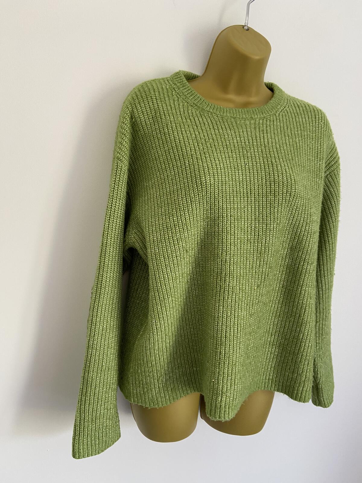 M&S Bright Green Ribbed Crew Neck Jumper Size M