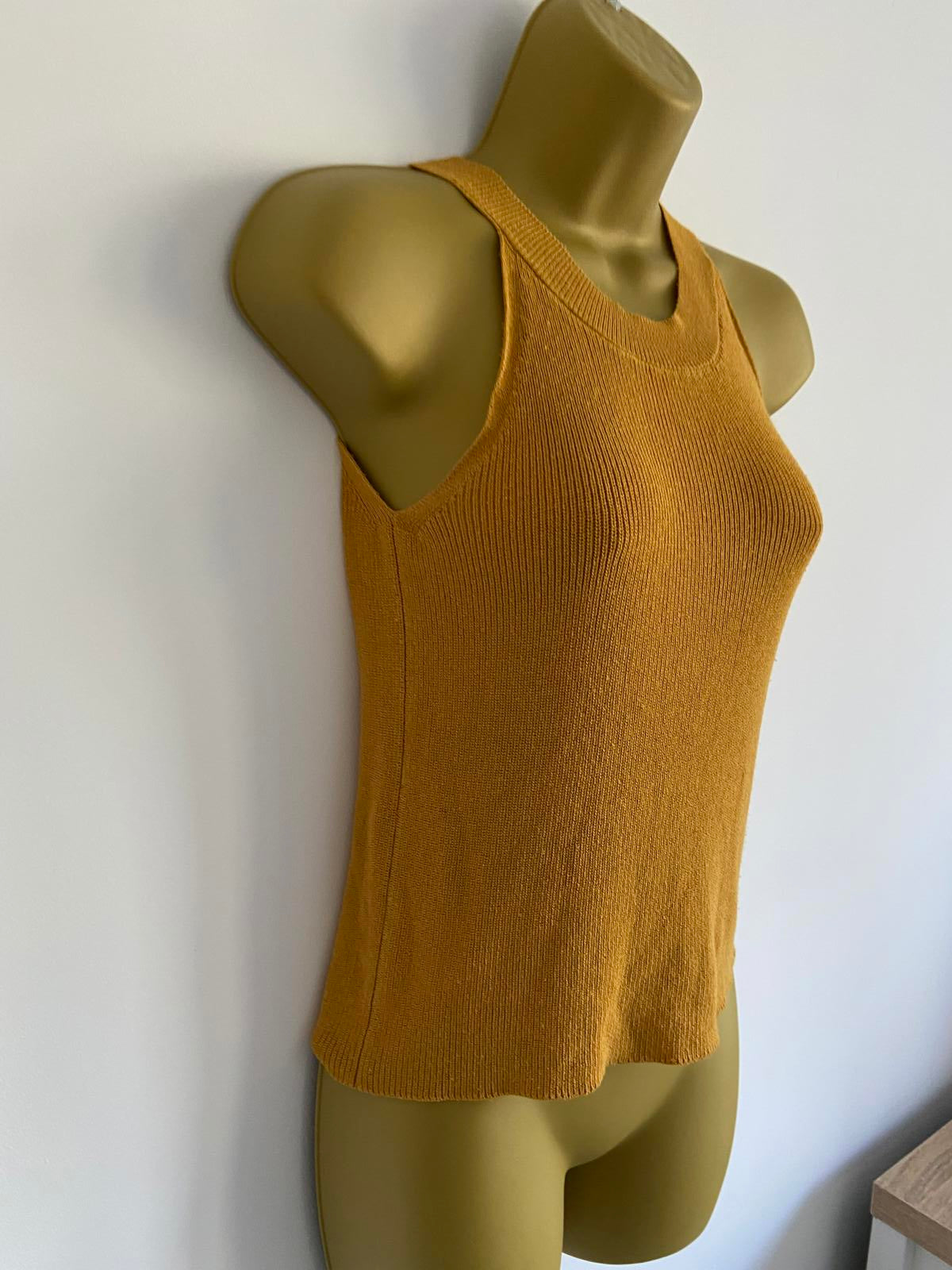 Topshop Mustard Sleeveless Knit Top | Round Neck | Excellent Condition
