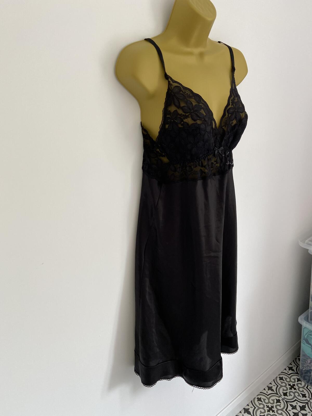Elegant Black Satin & Lace Camisole Night Dress Size 10
