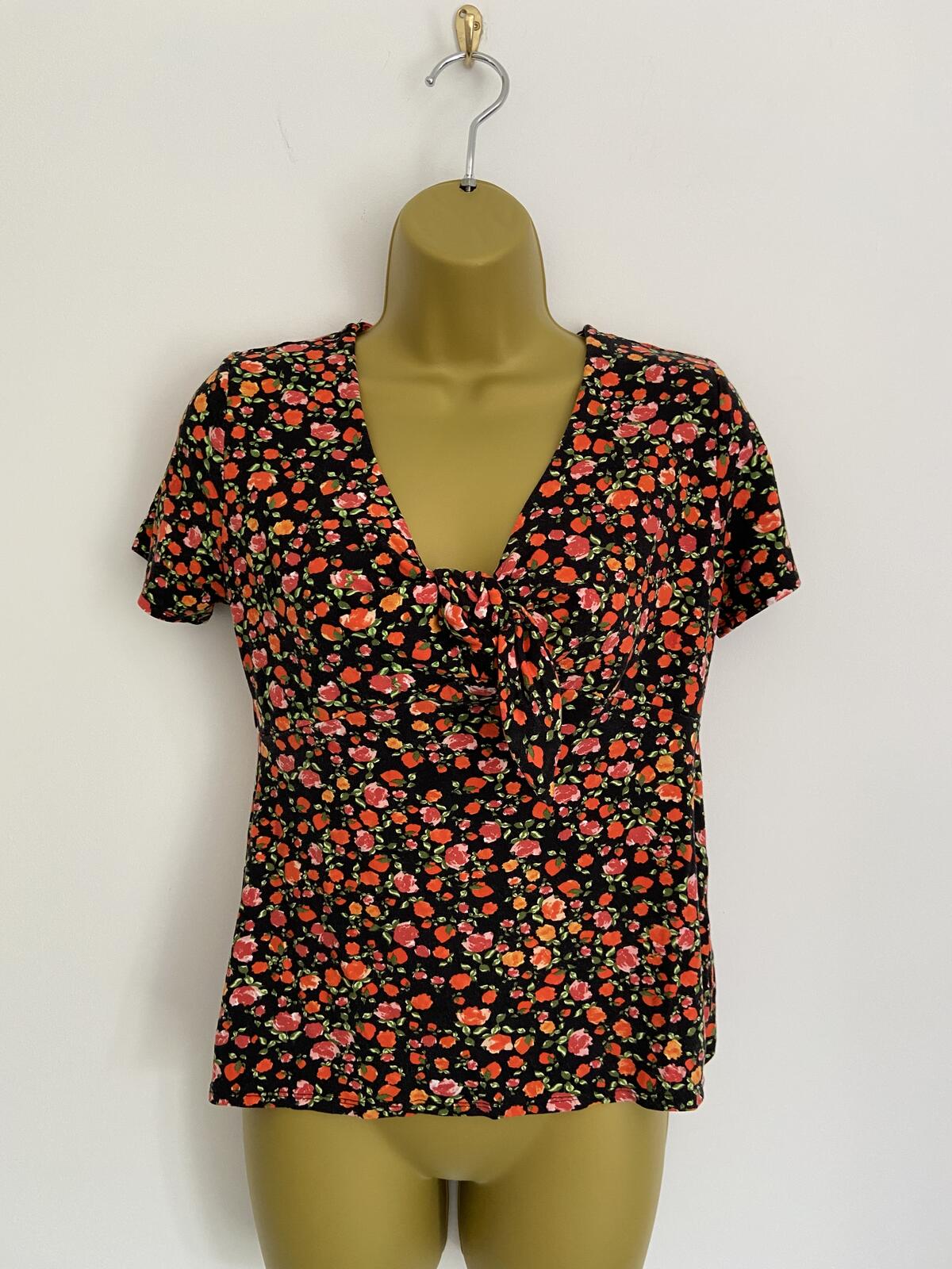 Dorothy Perkins Women’s Fitted Floral Tie-Front T-Shirt Size 10