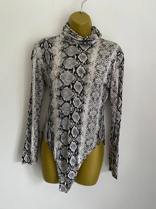 PrettyLittleThing Snake Skin Print Bodystuit - Turtleneck, Size 14