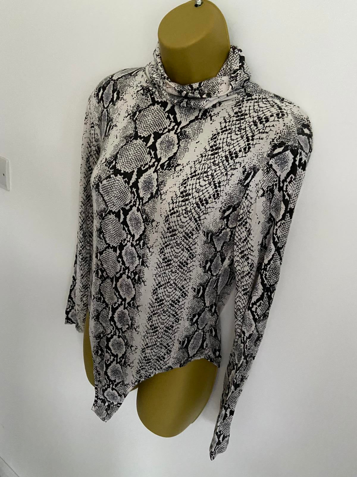 PrettyLittleThing Snake Skin Print Bodystuit - Turtleneck, Size 14