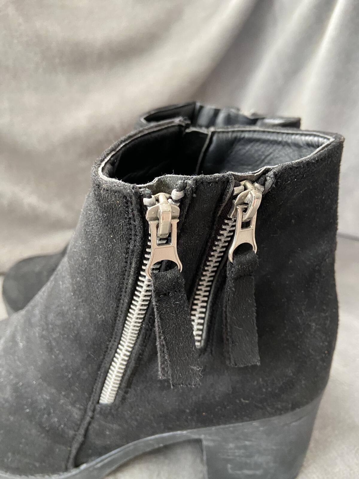 Select Women’s Black Suede Chunky Block Heel Ankle Boots Size UK 7