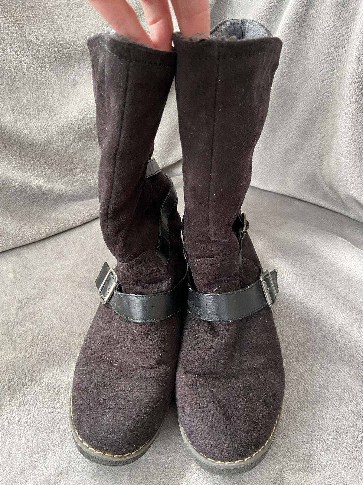 Women’s Black Suede-Look Boots with Buckle Detail Size UK 6