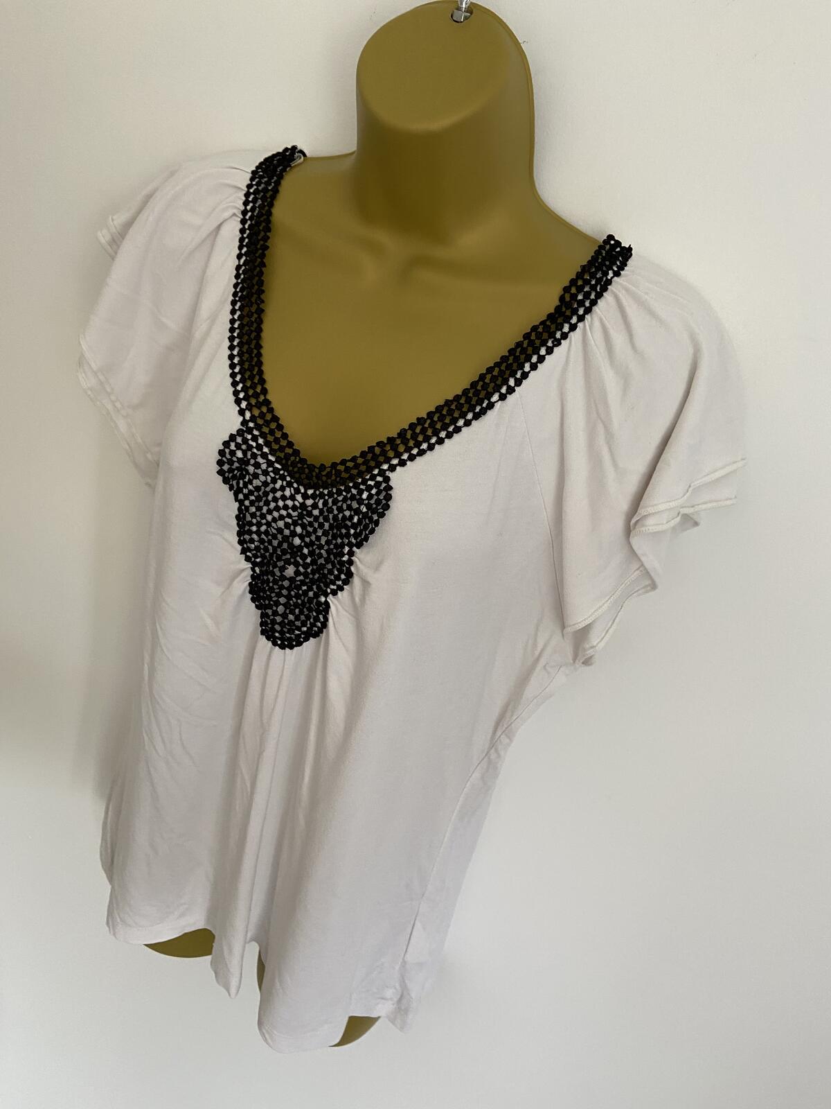 Soon Women’s White T-Shirt Blouse with Black Embroidery Detail Size 16