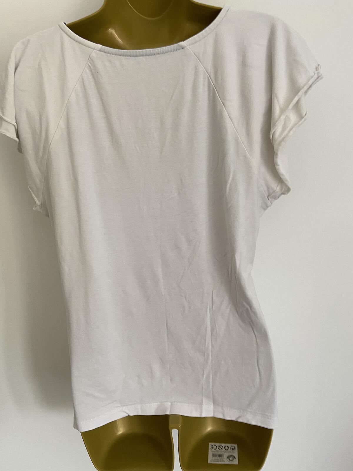 Soon Women’s White T-Shirt Blouse with Black Embroidery Detail Size 16