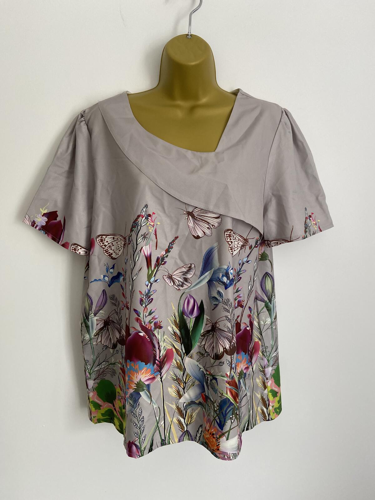 Grey Satin Feel Floral Butterfly Print Ruffle Blouse Size Extra Large