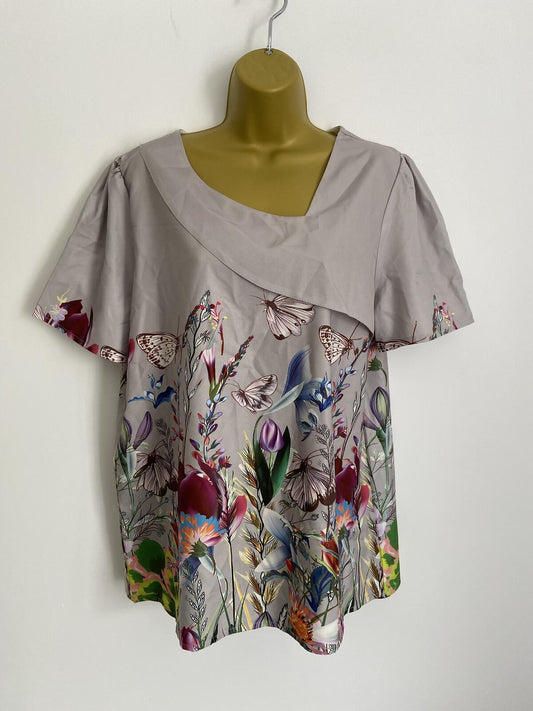 Grey Satin Feel Floral Butterfly Print Ruffle Blouse Size Extra Large