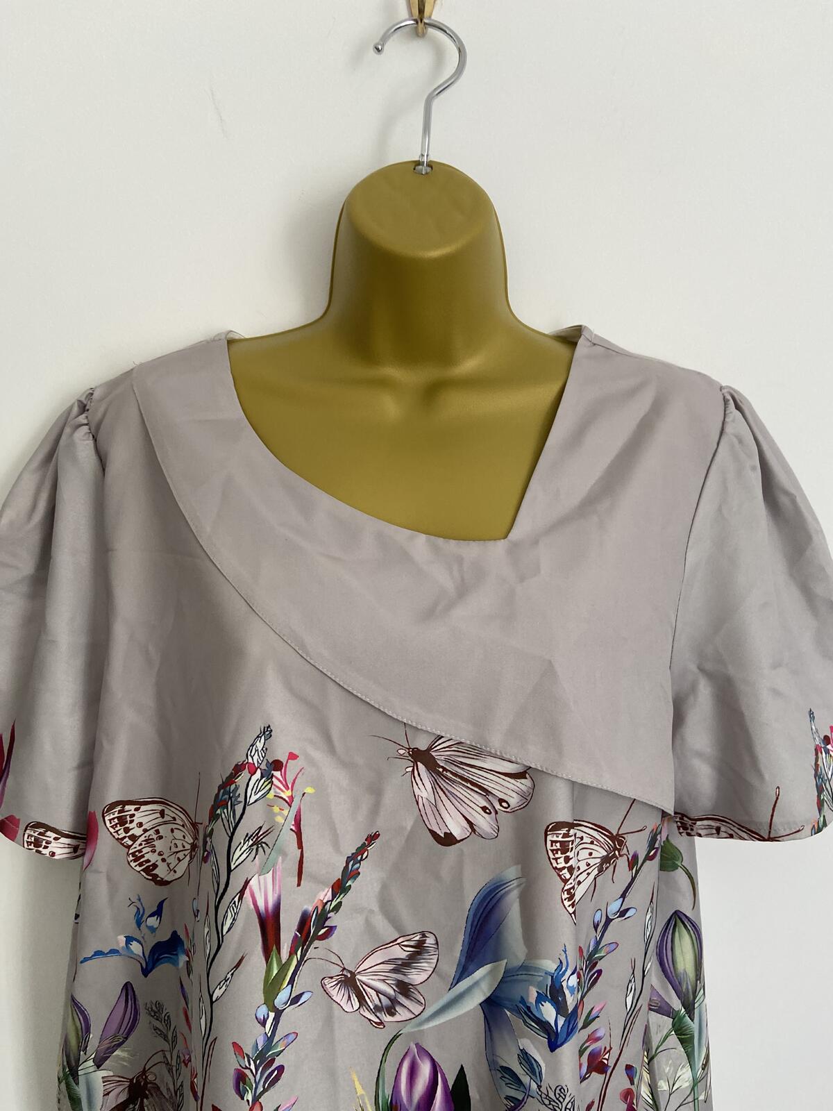 Grey Satin Feel Floral Butterfly Print Ruffle Blouse Size Extra Large