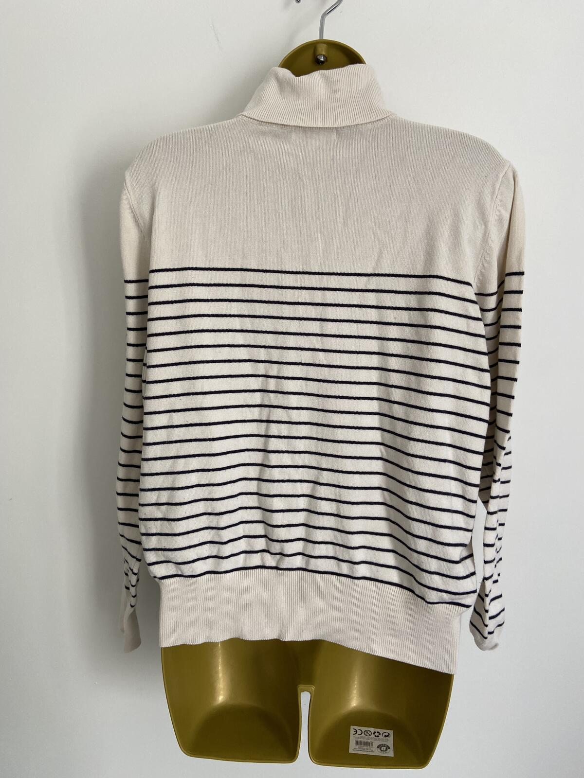 H&M Women’s White & Blue Striped Lightweight Turtleneck Sweater Size Large