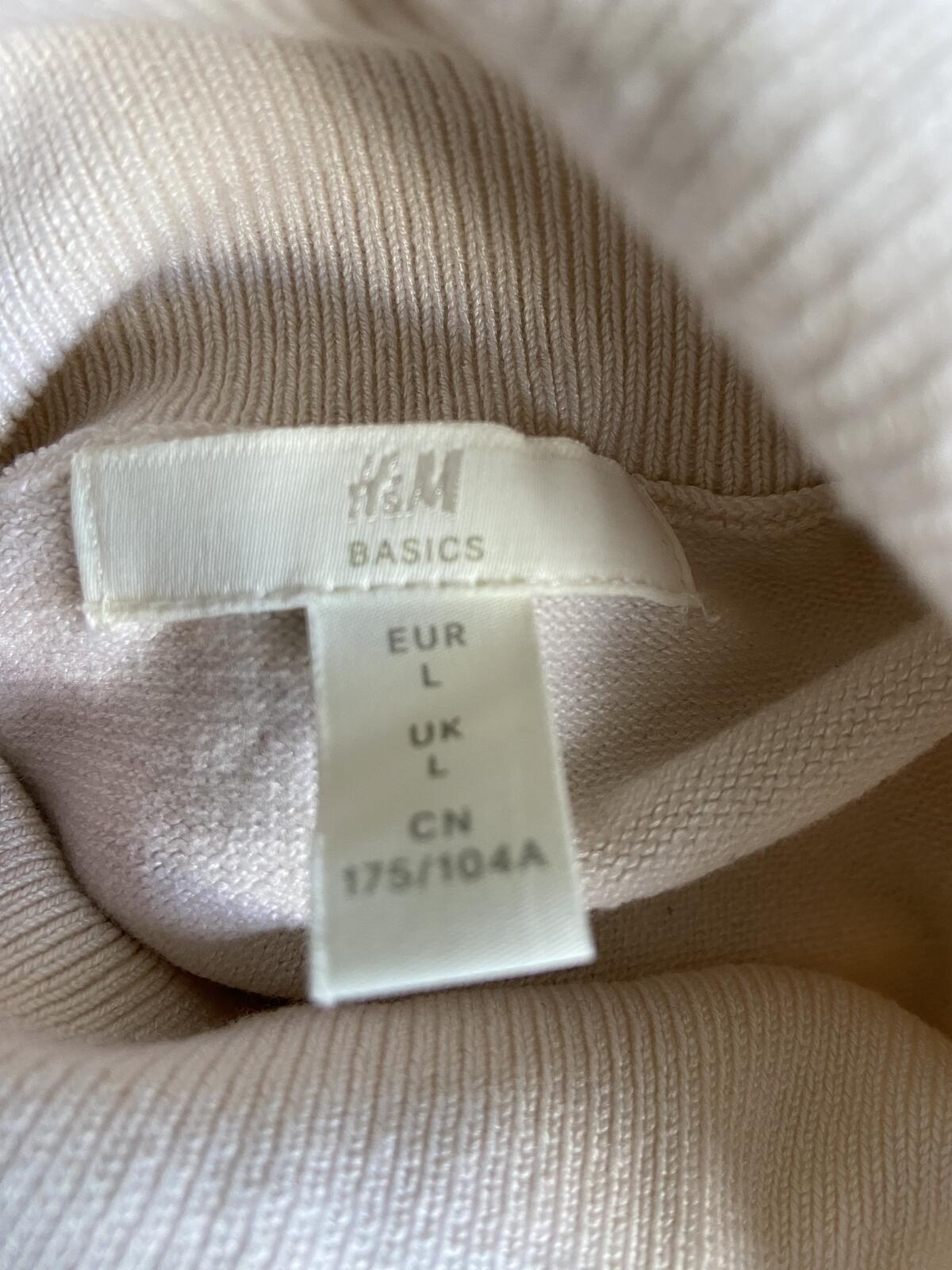 H&M Women’s White & Blue Striped Lightweight Turtleneck Sweater Size Large