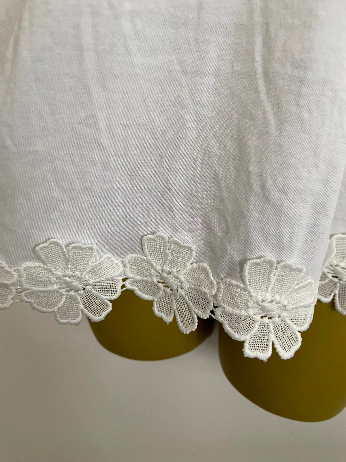 New Look White Daisy Embroidered T-Shirt - Size 16