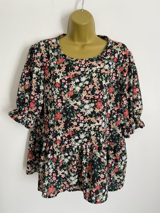 Peacocks Women’s Black Floral Short Sleeve Peplum Blouse Size 16