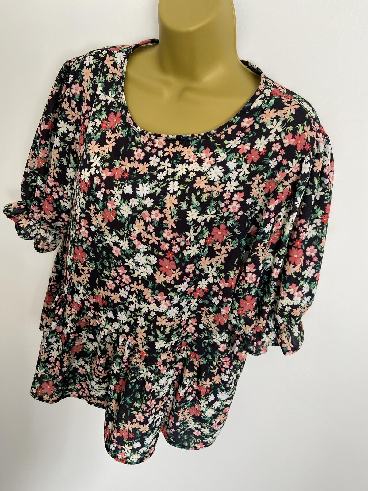 Peacocks Women’s Black Floral Short Sleeve Peplum Blouse Size 16