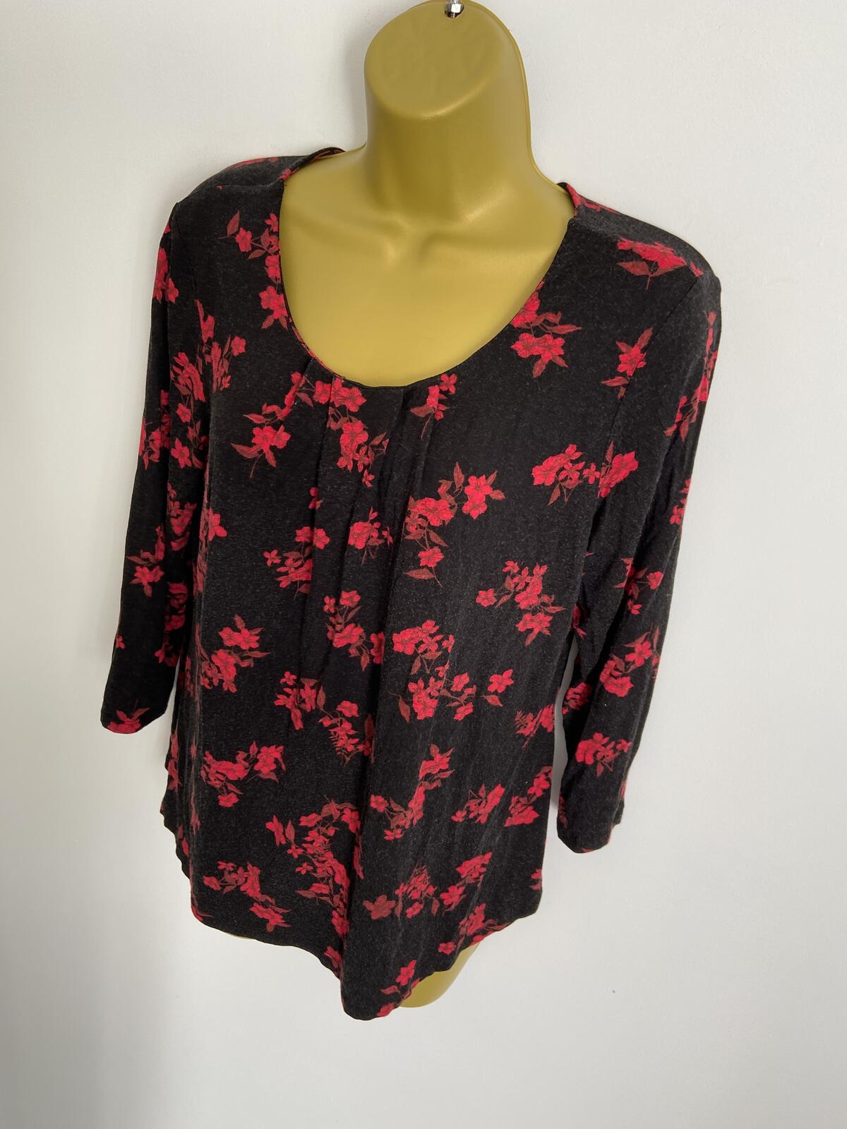 Papaya Women’s Black & Red Floral 3/4 Sleeve Top Size 14