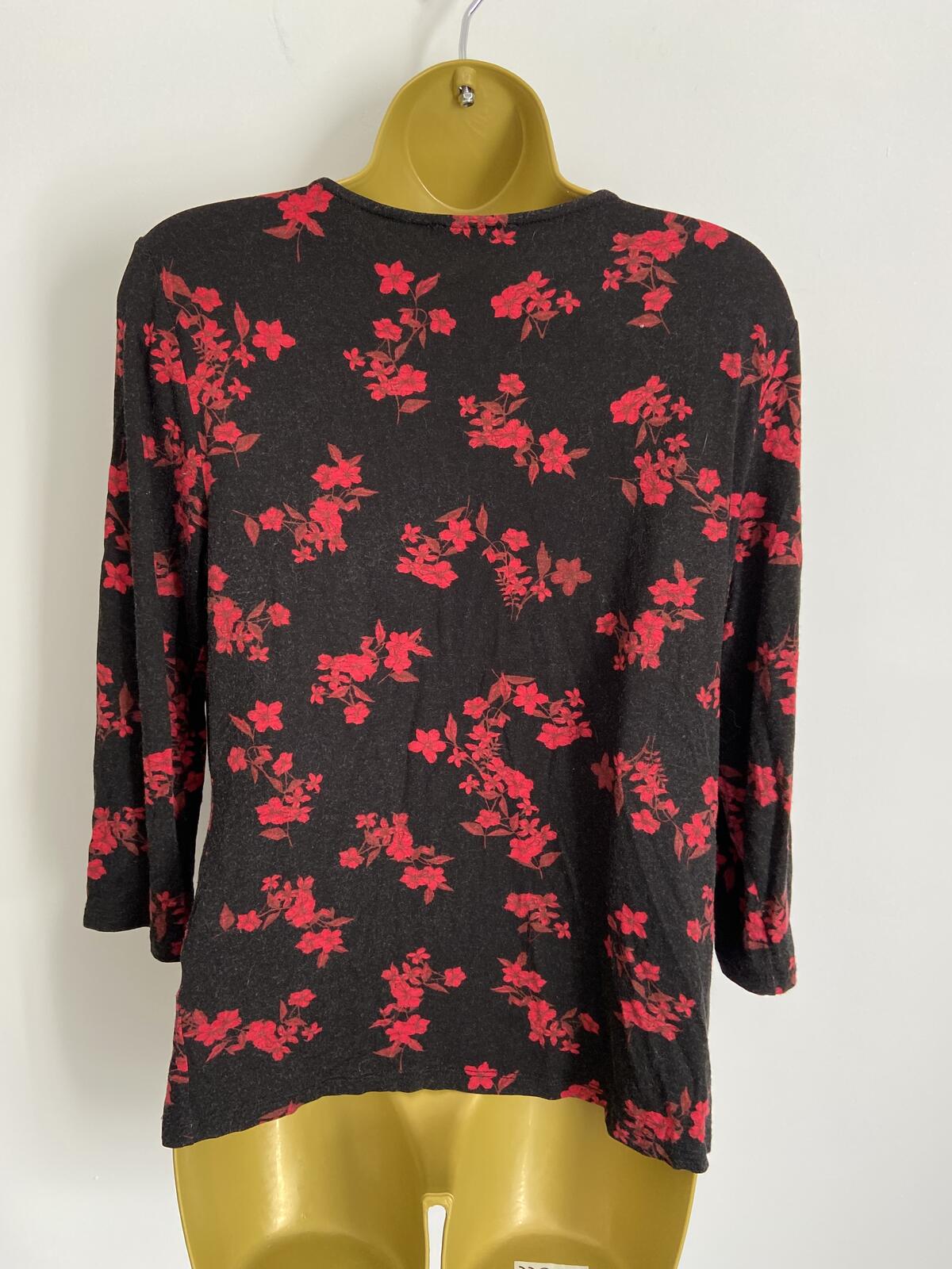 Papaya Women’s Black & Red Floral 3/4 Sleeve Top Size 14