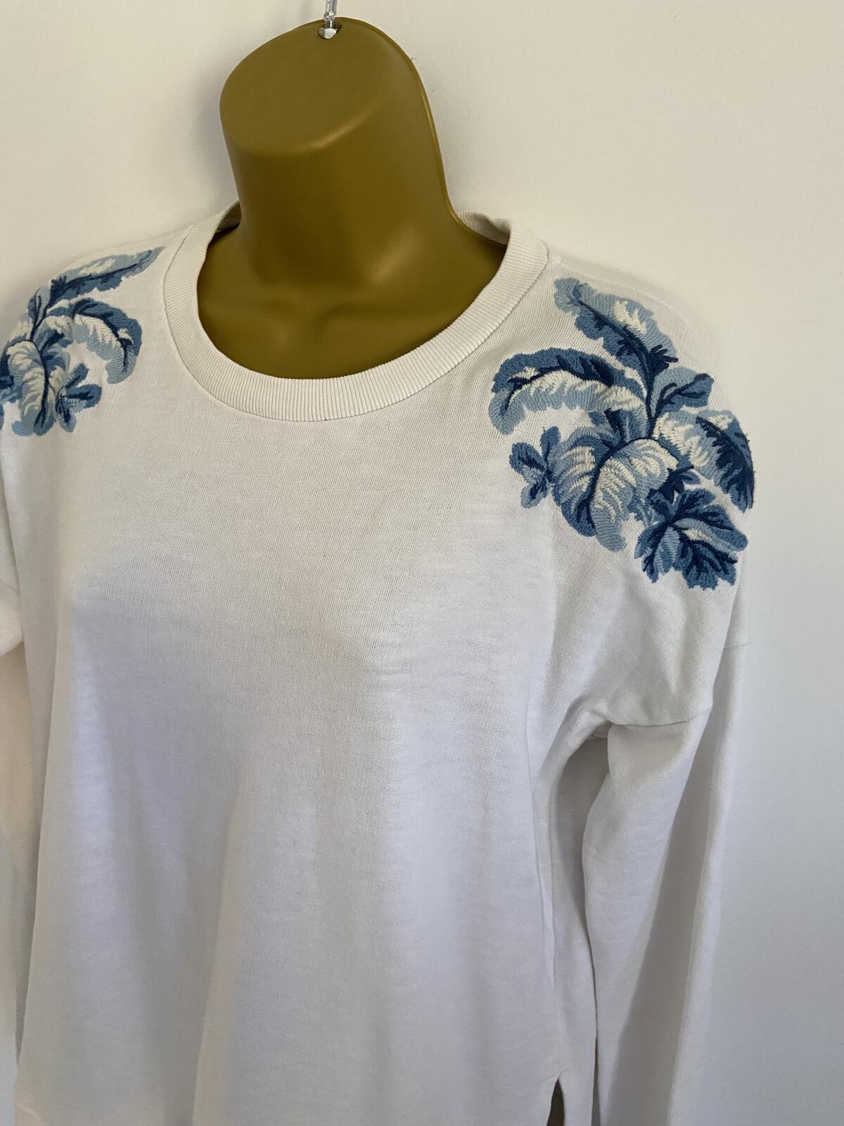 Jack Wills Women’s White Long Sleeve Jumper Blue Floral Embroidery Size 10