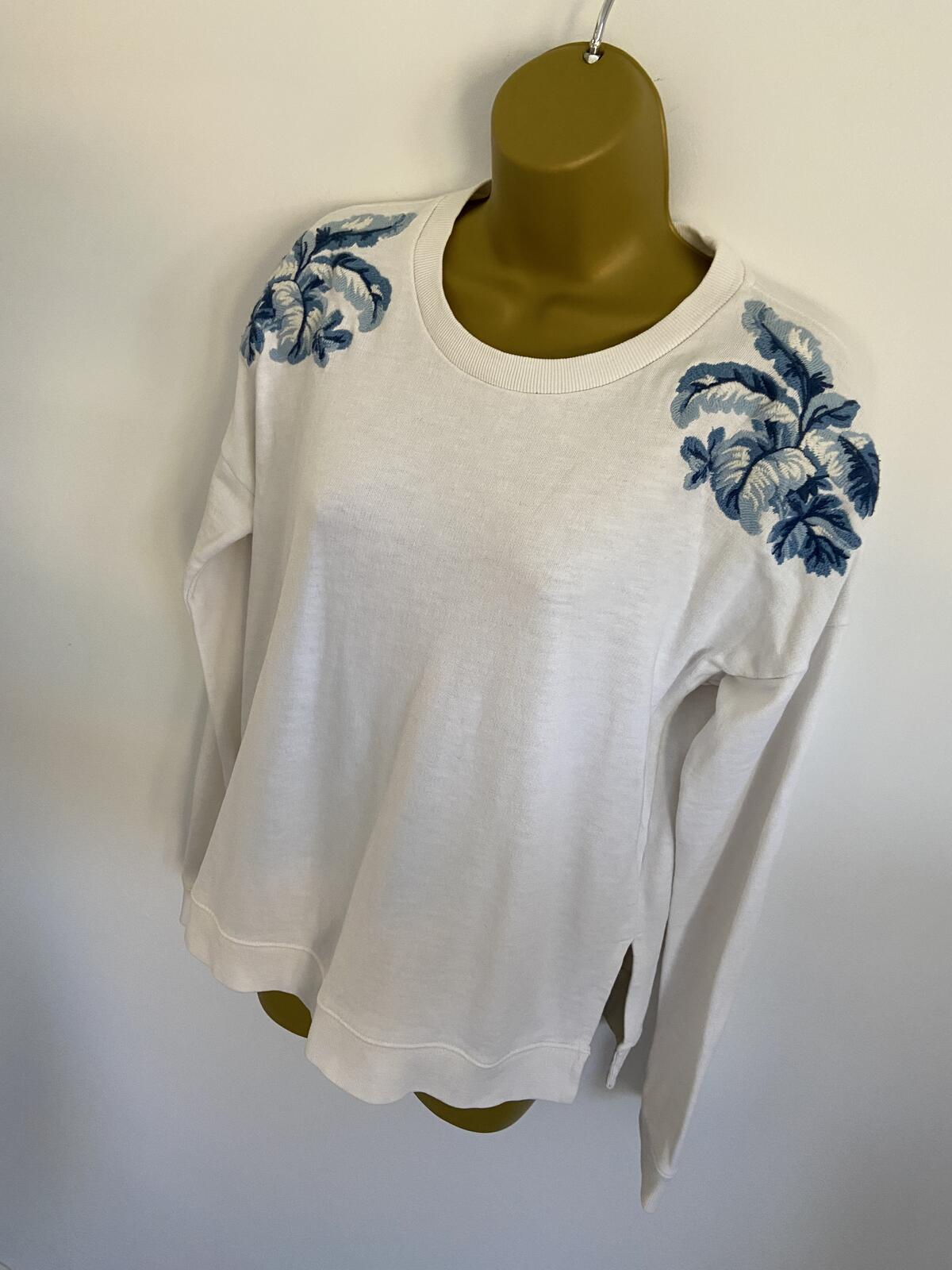 Jack Wills Women’s White Long Sleeve Jumper Blue Floral Embroidery Size 10