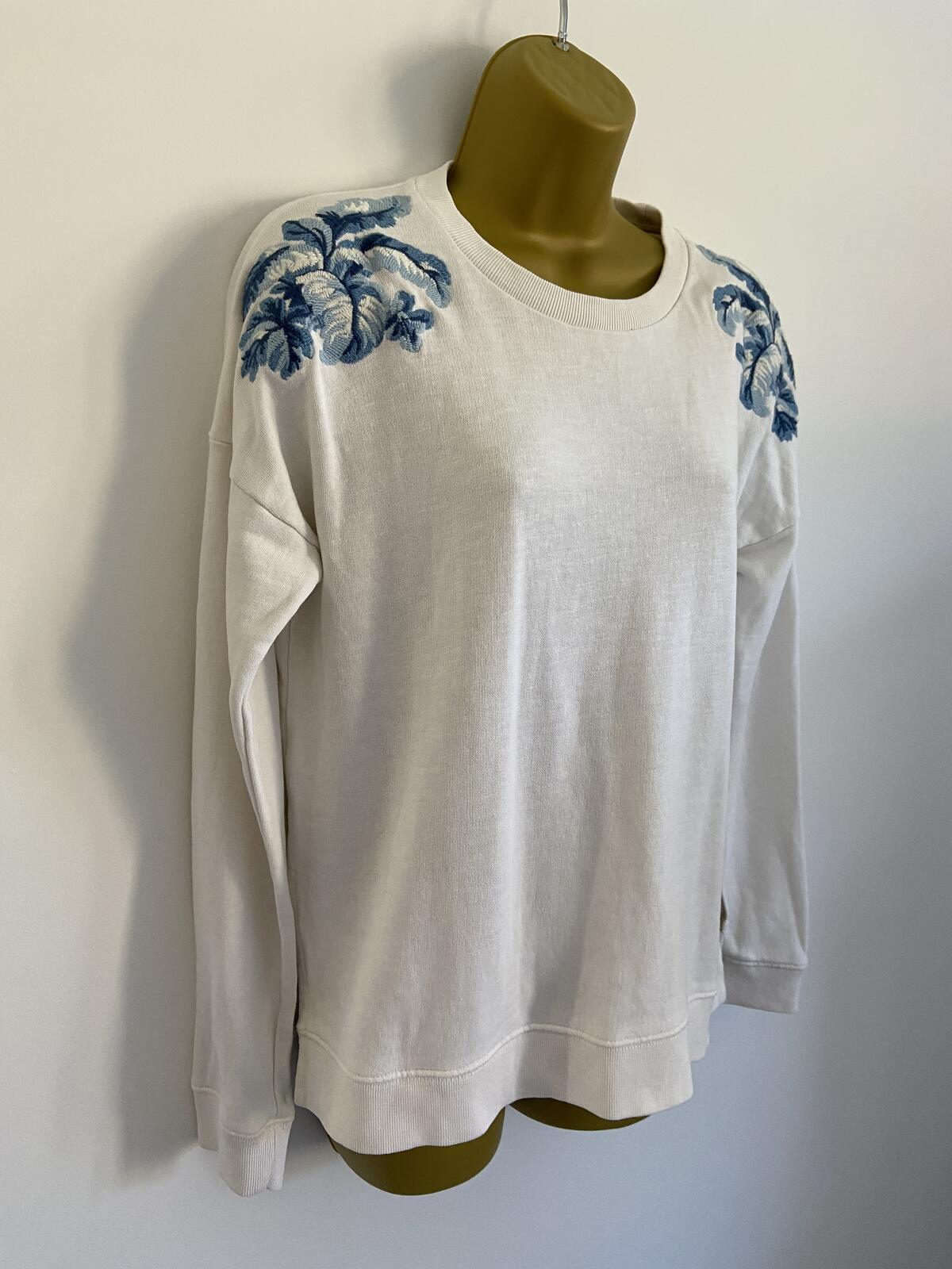 Jack Wills Women’s White Long Sleeve Jumper Blue Floral Embroidery Size 10