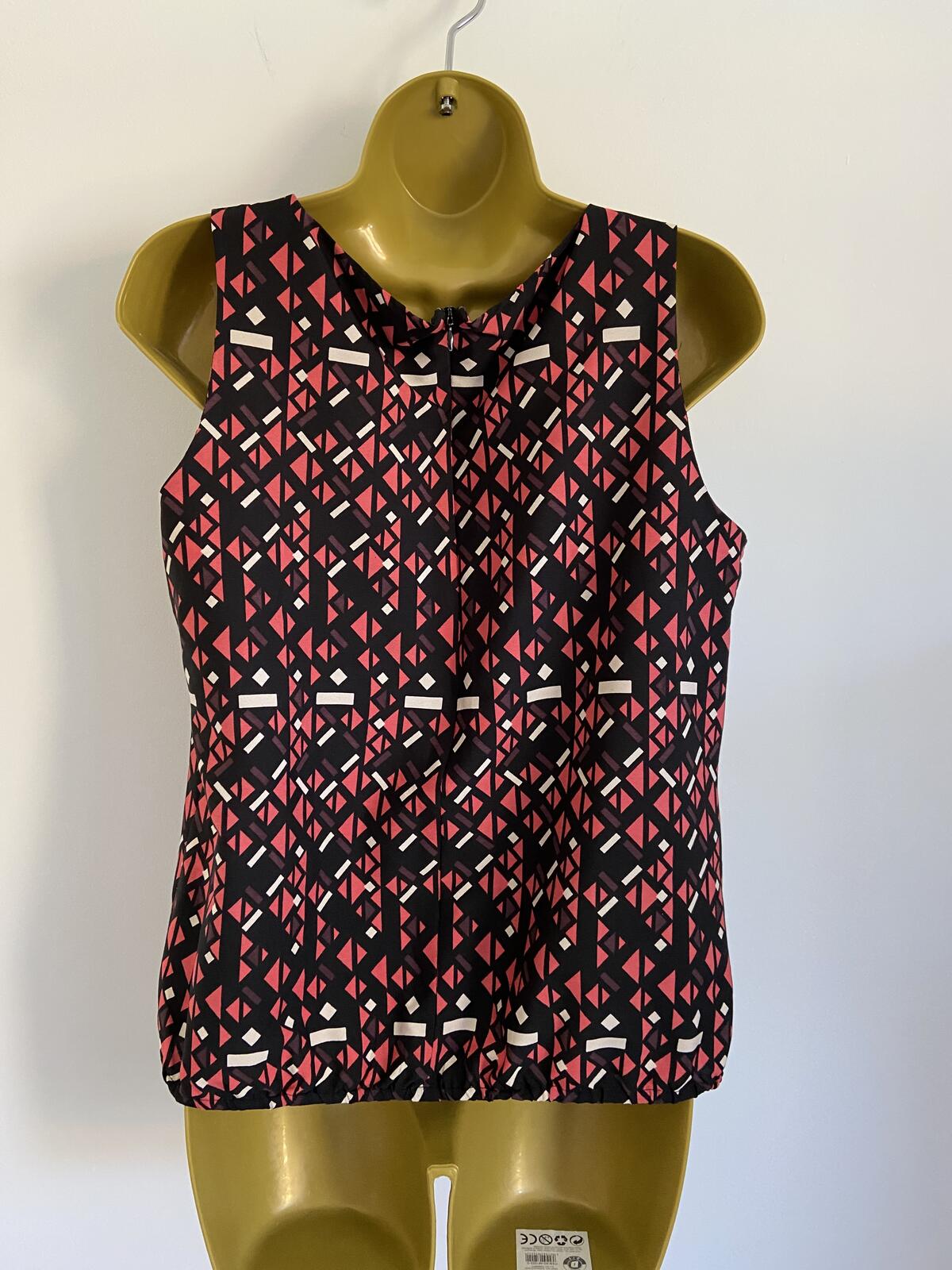 M&Co Petite Women’s Black & Pink Geometric Sleeveless Zip Back Top Size 14