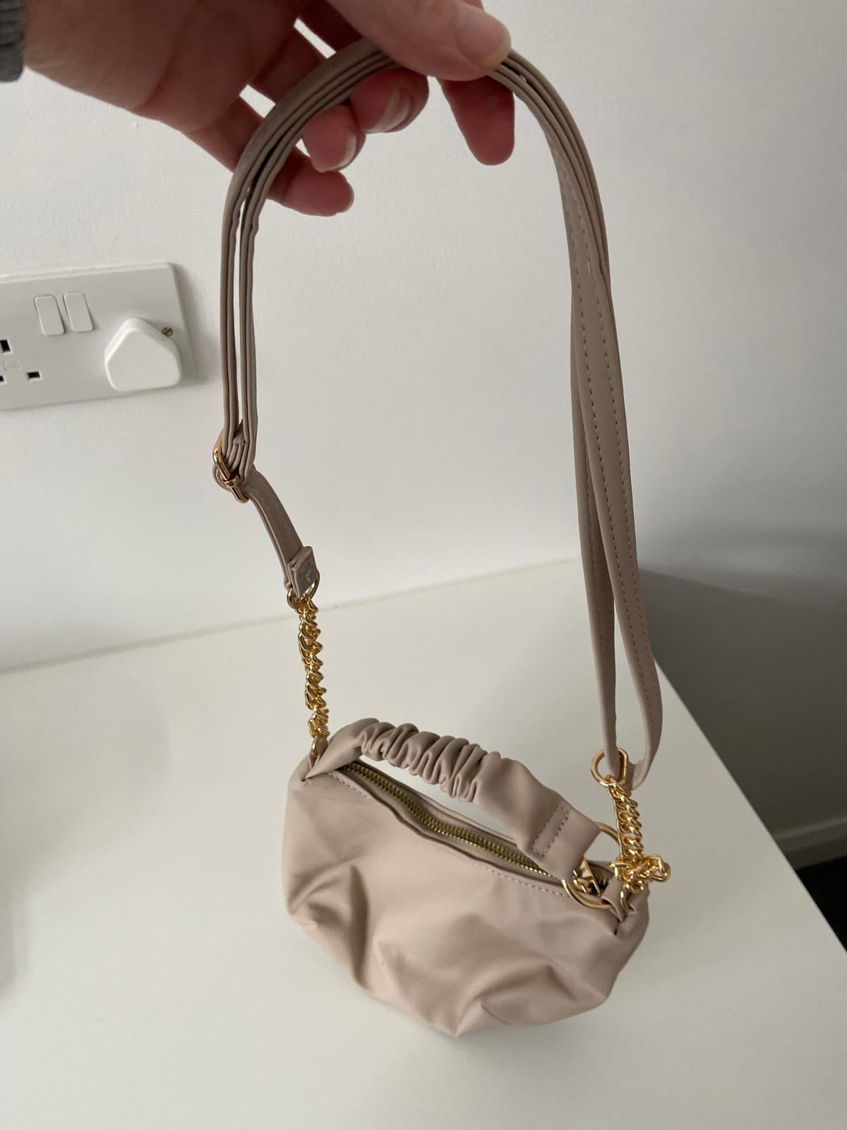 Primark Beige Mini Handbag - Gold Chain Strap, 16x22cm