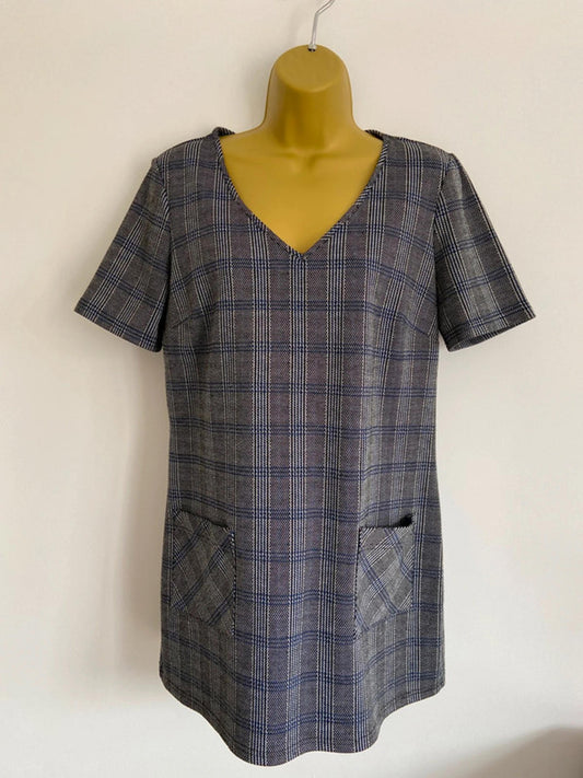 Papaya Smart Checked Tunic – Size 12 V Neck Grey