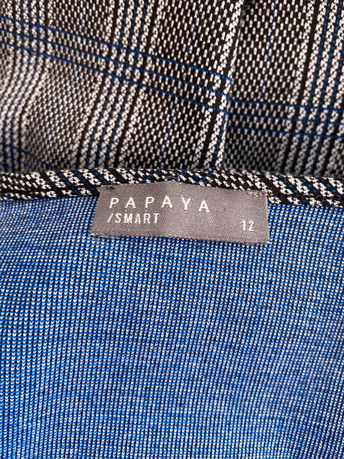 Papaya Smart Checked Tunic – Size 12 V Neck Grey