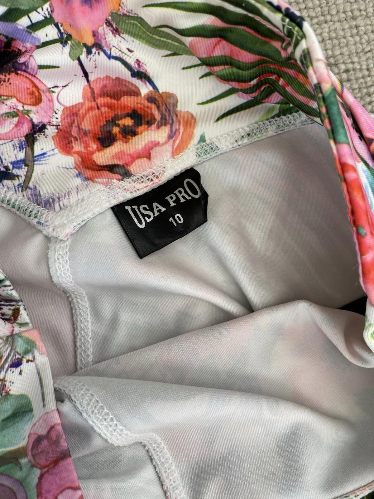 US Pro Size 10 Active Cropped Trousers – White with Floral Print