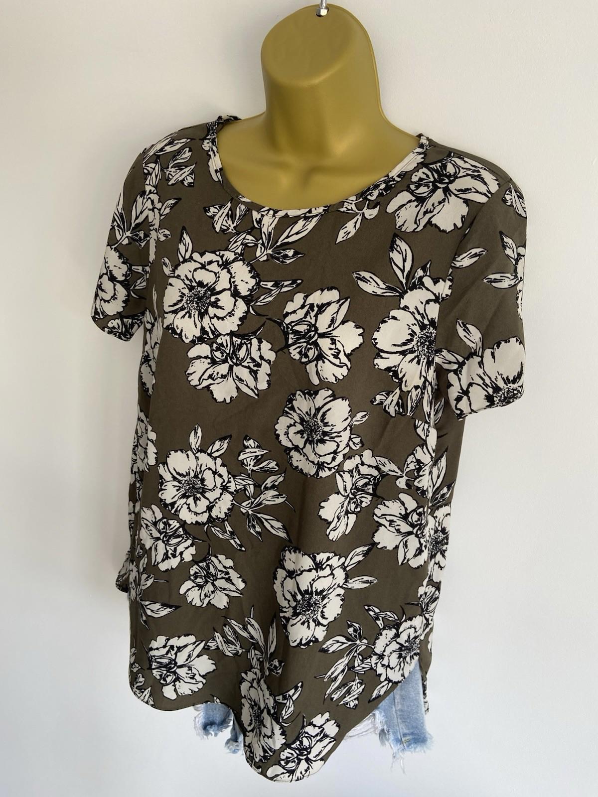 New Look Khaki Green Floral Blouse – Size 12 – Lightweight, Short Sleeve