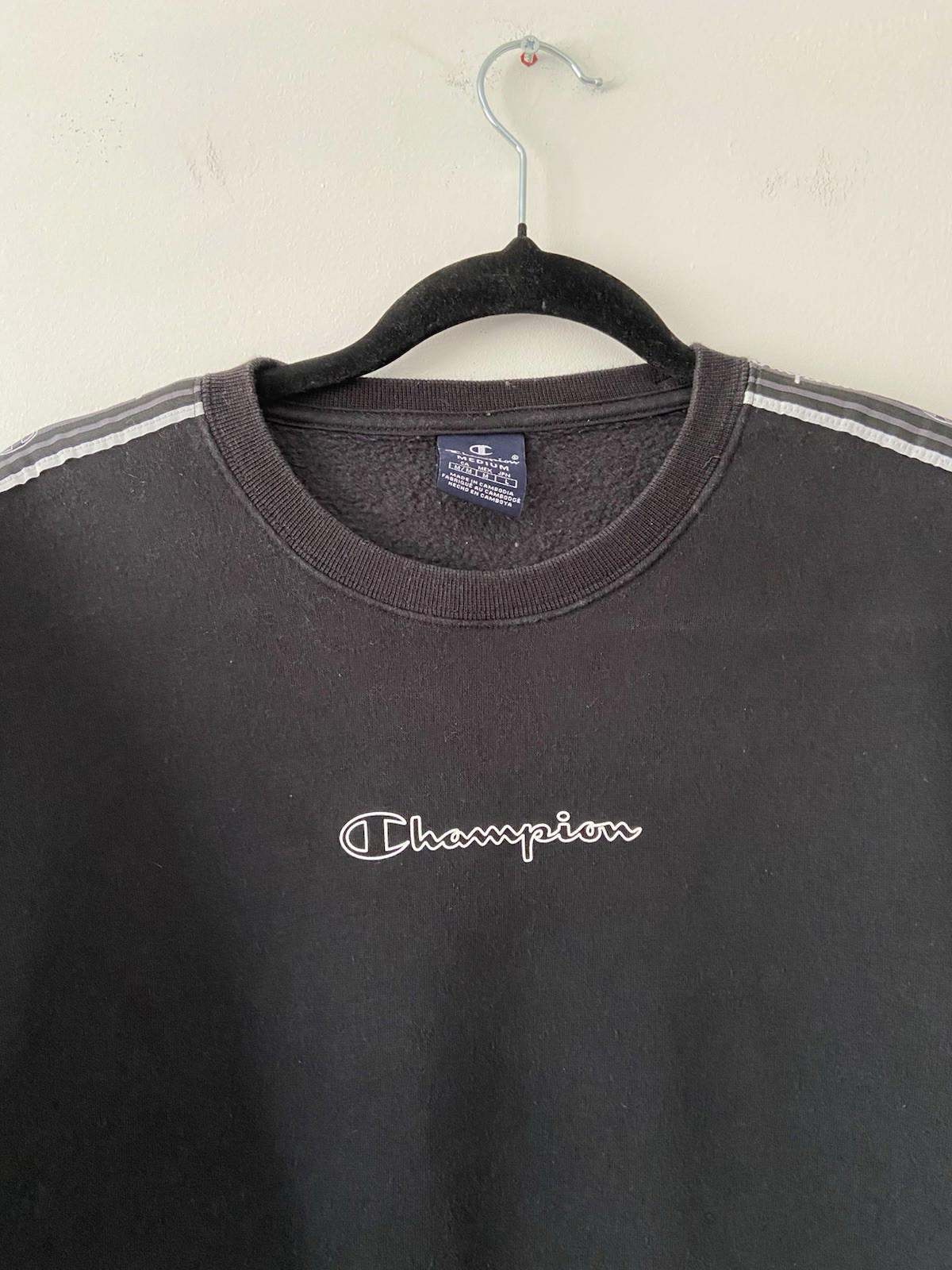Champion Black Sweatshirt Round Neck Size Medium