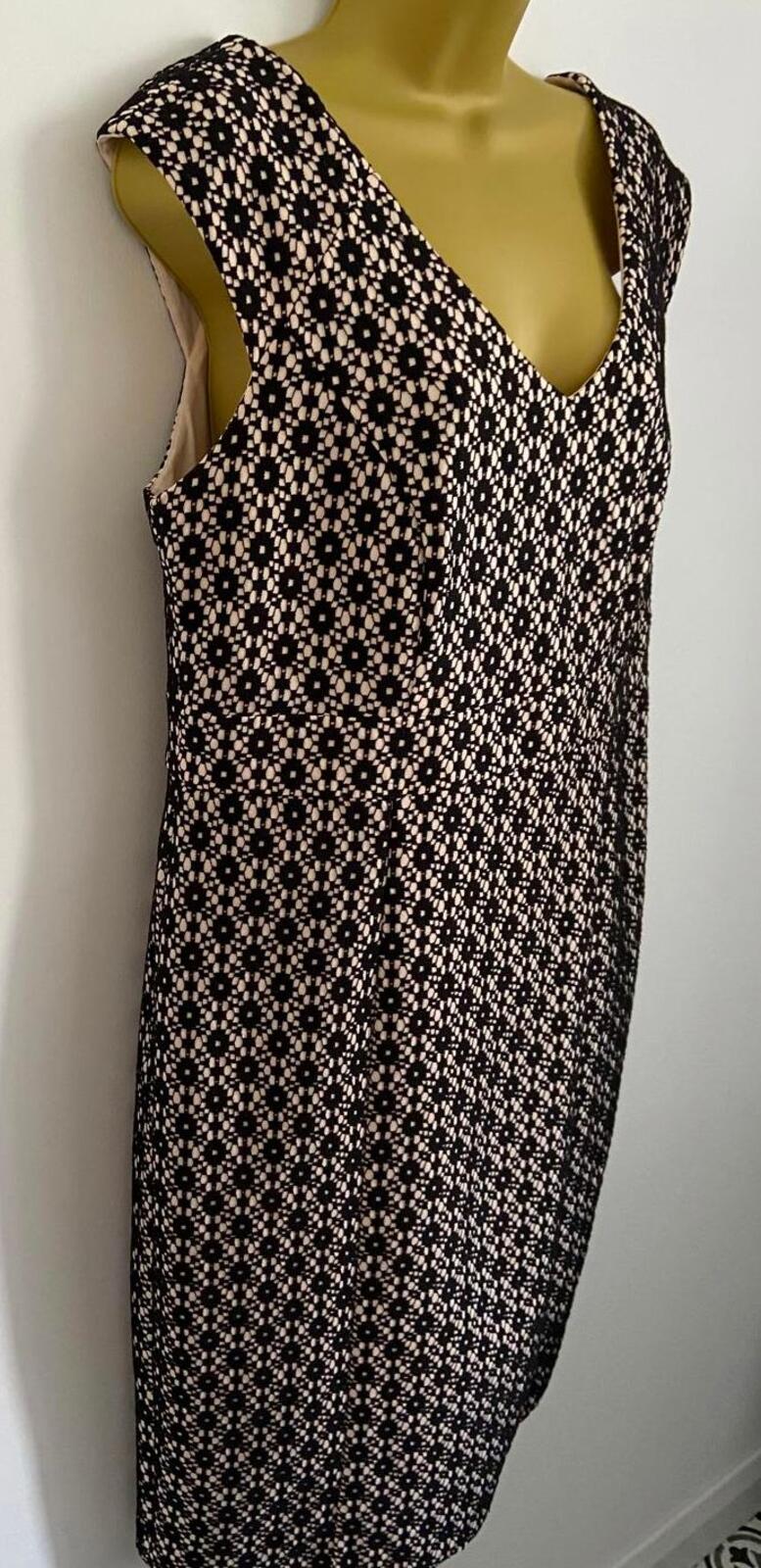 Monsoon Black & Cream Lace Shift Dress – UK 16 – Occasion Wear