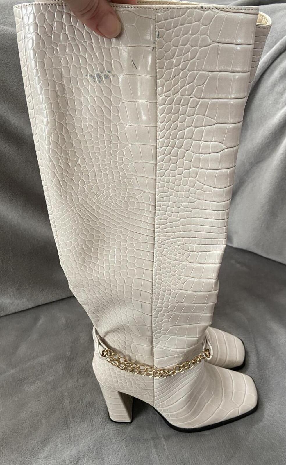 Cream Faux Snakeskin Knee-High Boots – UK 3 – Gold Chain Detail