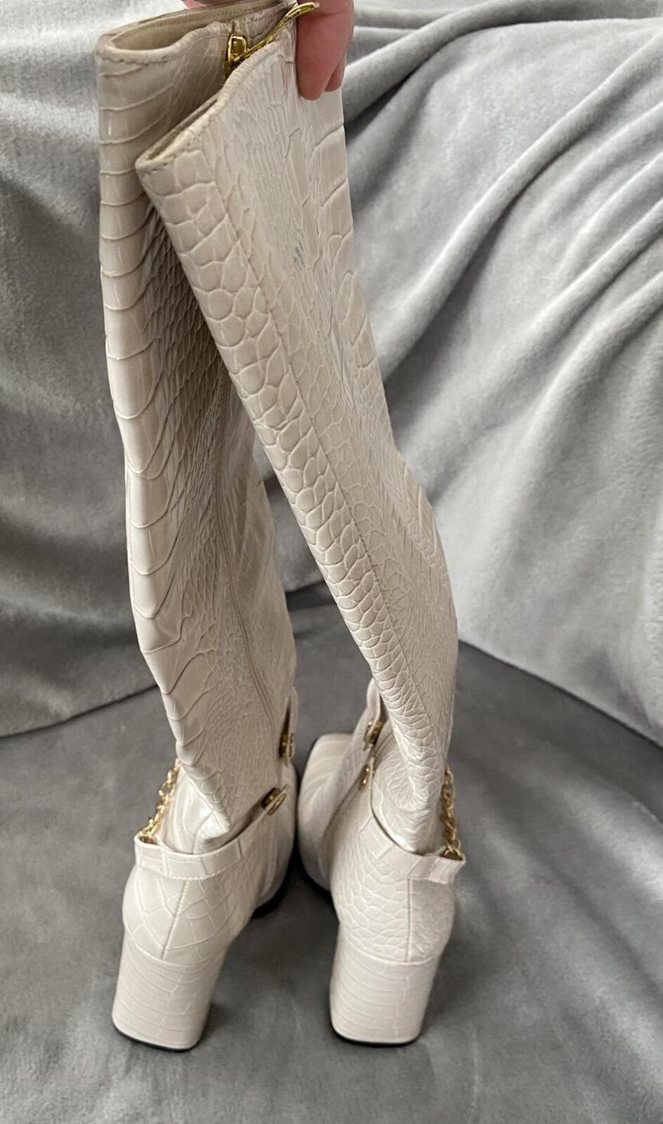 Cream Faux Snakeskin Knee-High Boots – UK 3 – Gold Chain Detail