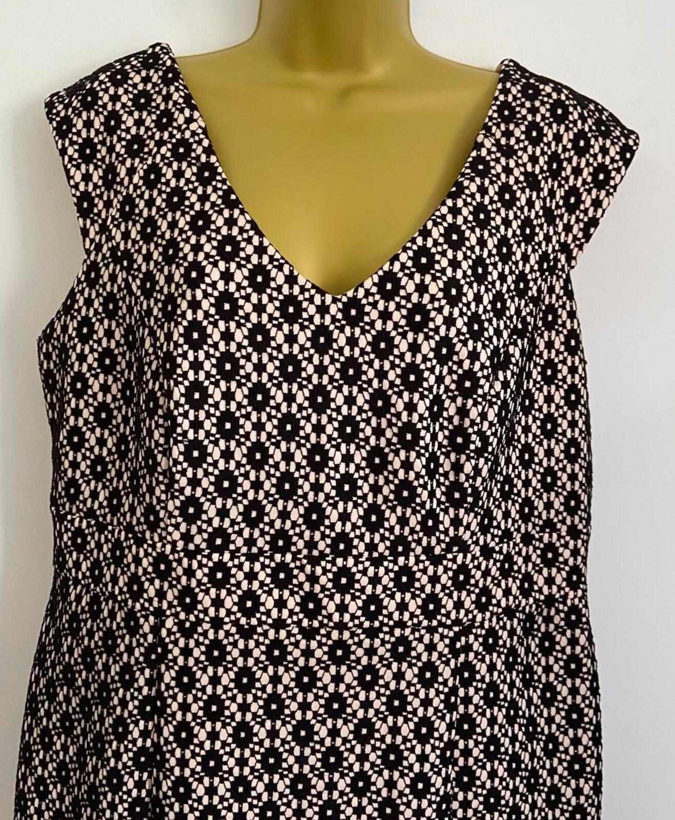 Monsoon Black & Cream Lace Shift Dress – UK 16 – Occasion Wear