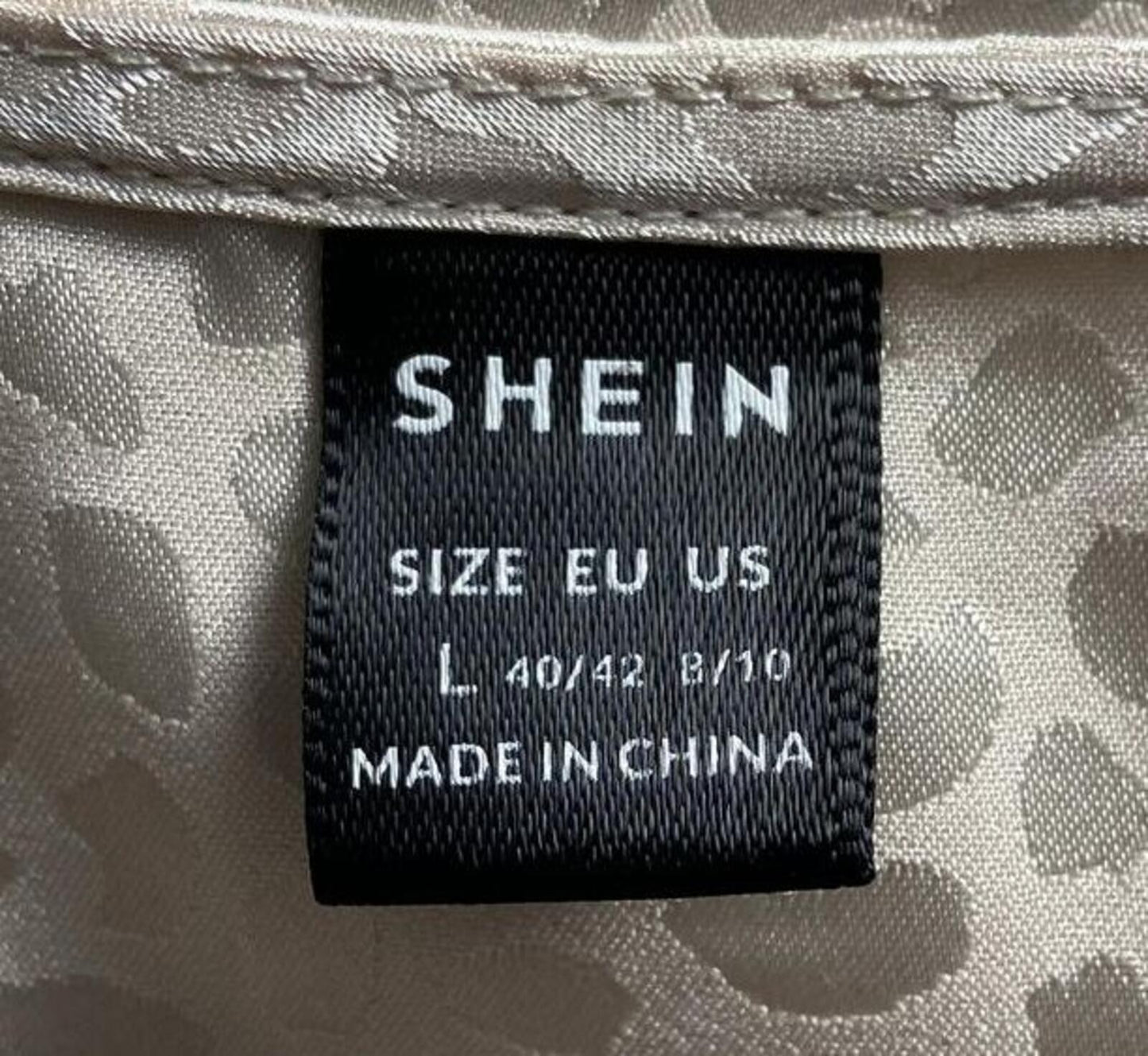 Shein Cream Satin Blouse – Large – Embroidered V-Neck Jacquard Top