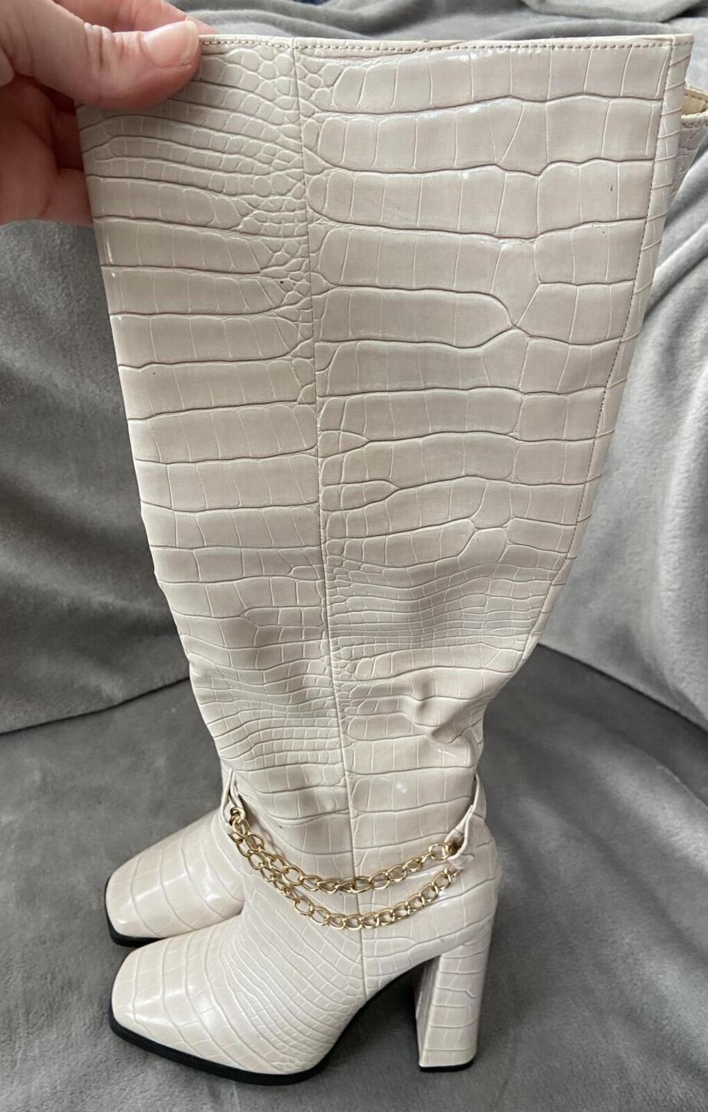 Cream Faux Snakeskin Knee-High Boots – UK 3 – Gold Chain Detail